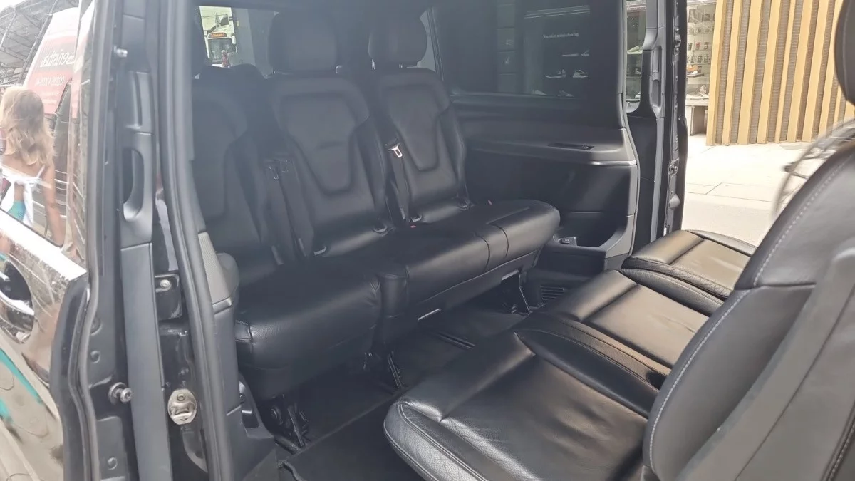 Mercedes-Benz V Class 2022 - Photo 4