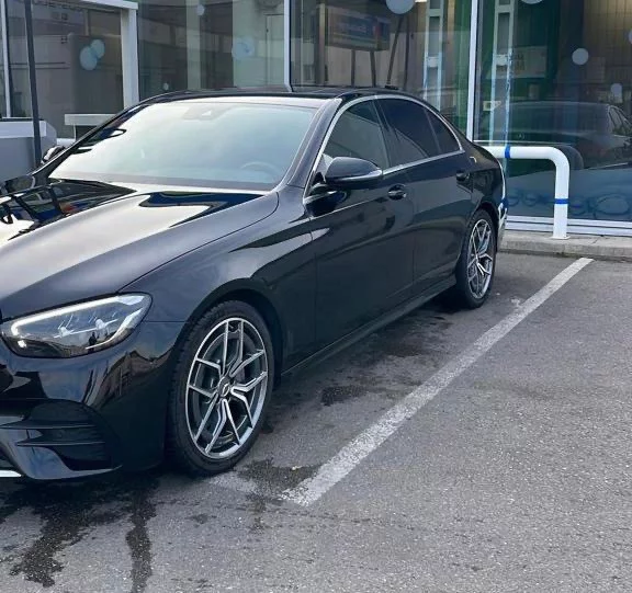 Mercedes-Benz E Class 2023