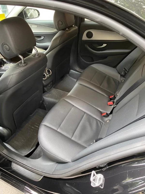 Mercedes-Benz E Class 2023 - Photo 2