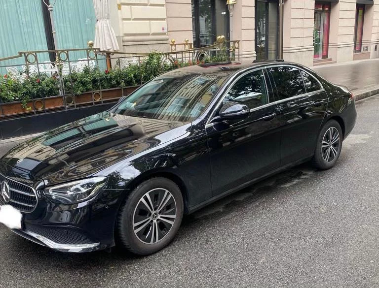 Mercedes-Benz E Class 2023 - Photo 3