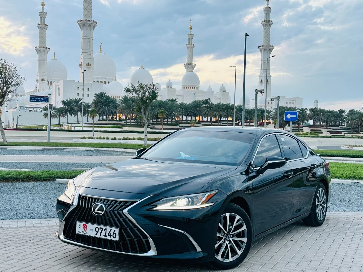 Lexus ES 300 2024