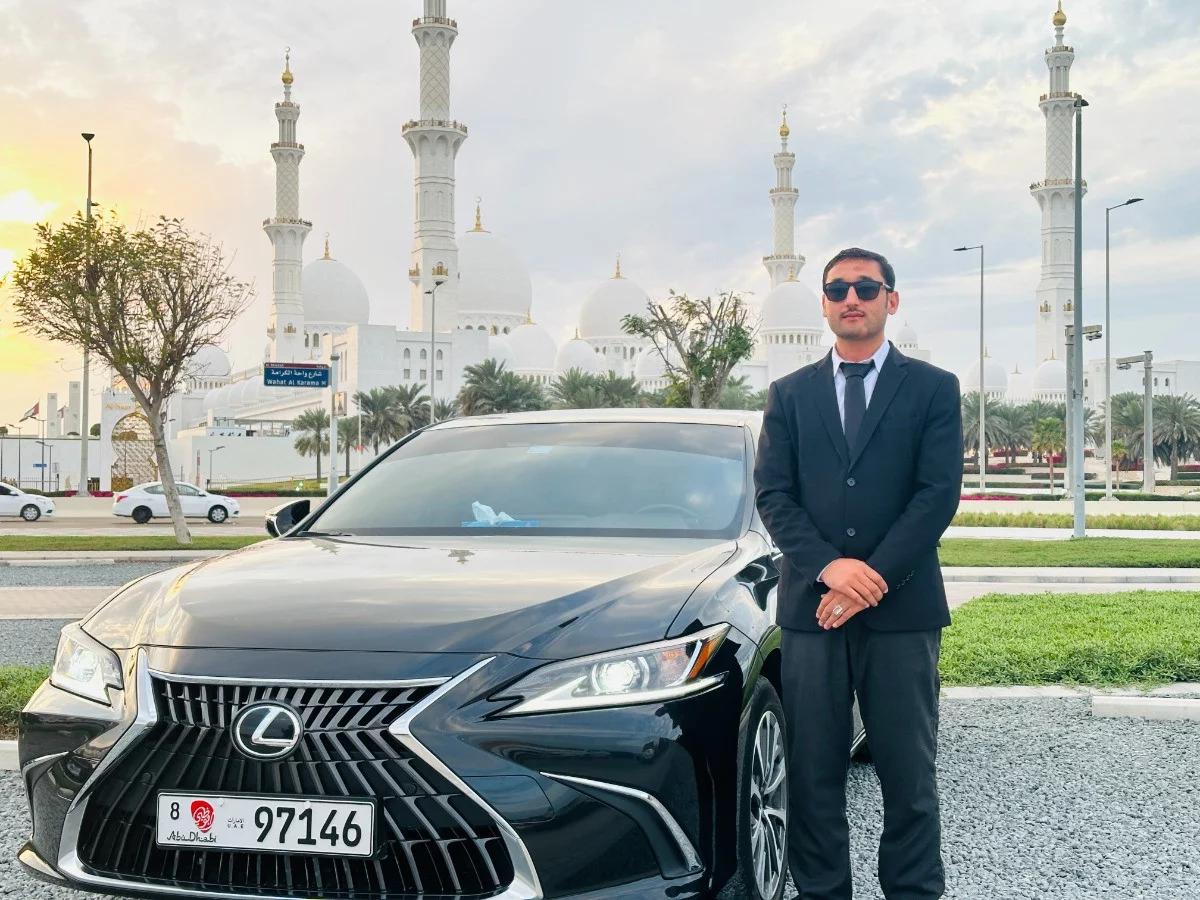 Lexus ES 300 2024 - Photo 2