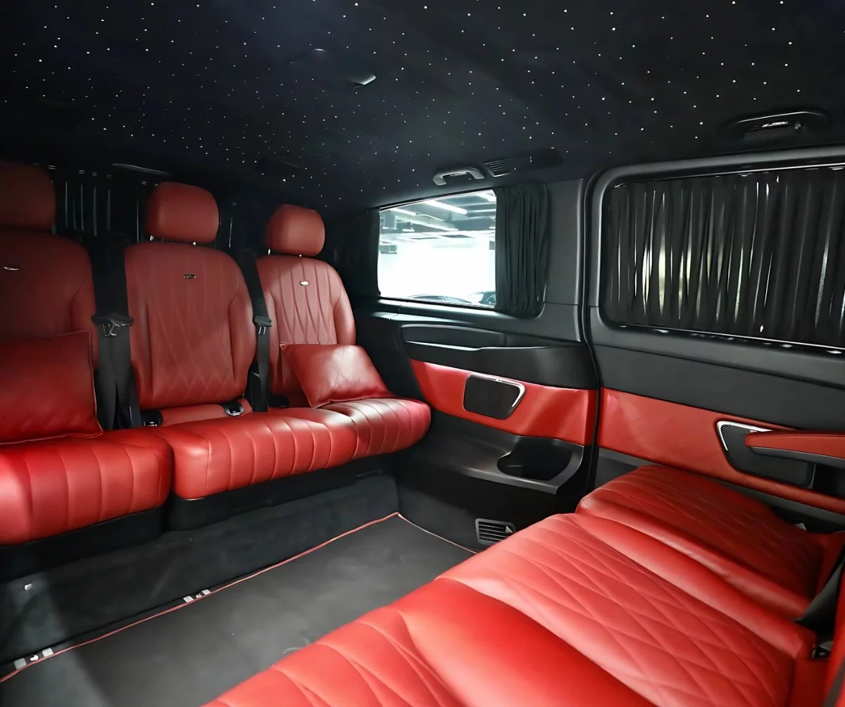 Mercedes-Benz V Class 2023 - Photo 2