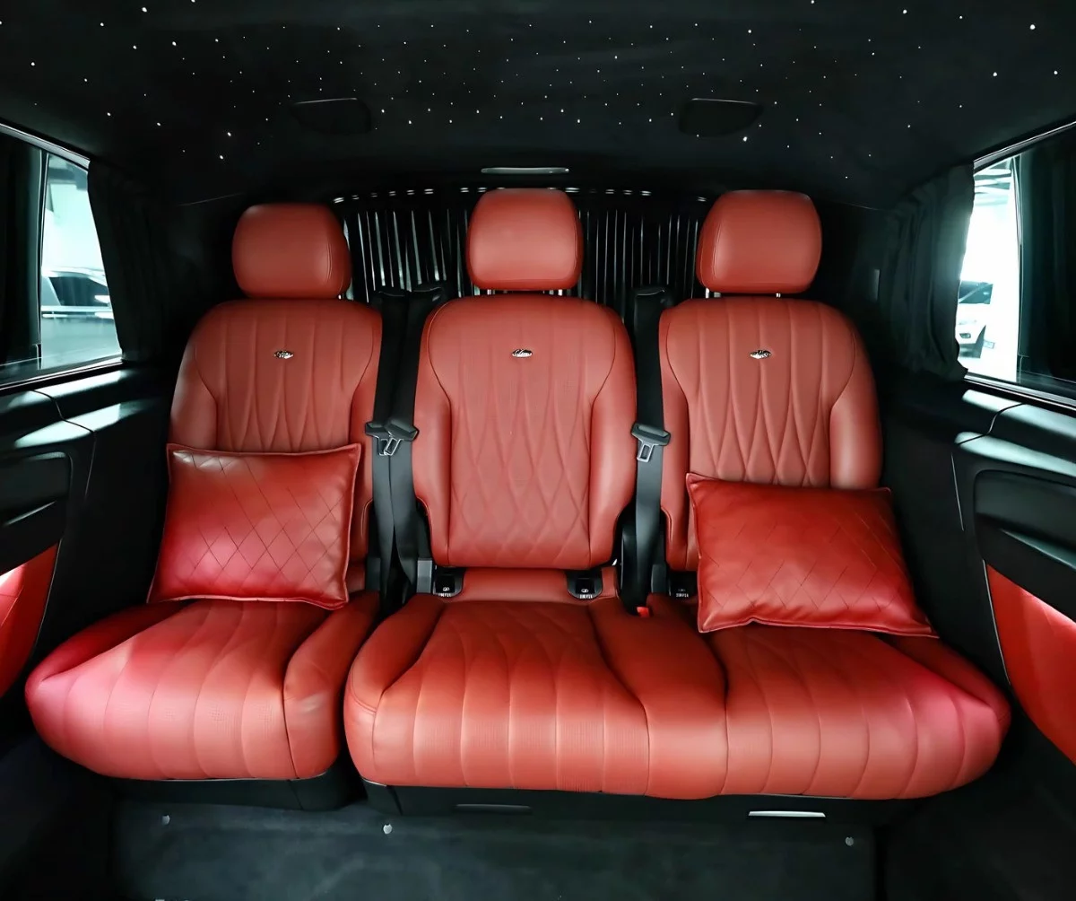 Mercedes-Benz V Class 2023 - Photo 3