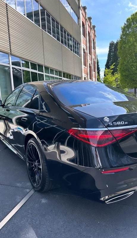 Mercedes-Benz S CLass - S550e L 2024 - Photo 3