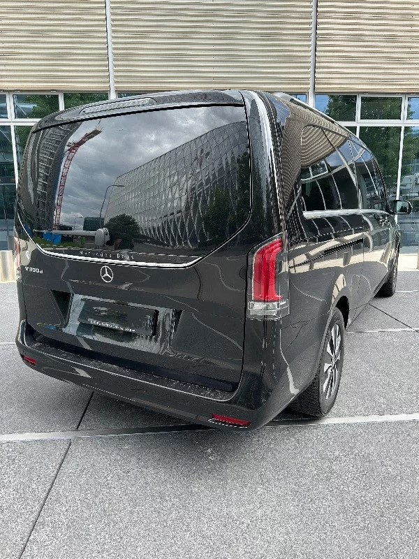 Mercedes-Benz V Class XL 4 matic 2025 - Photo 3