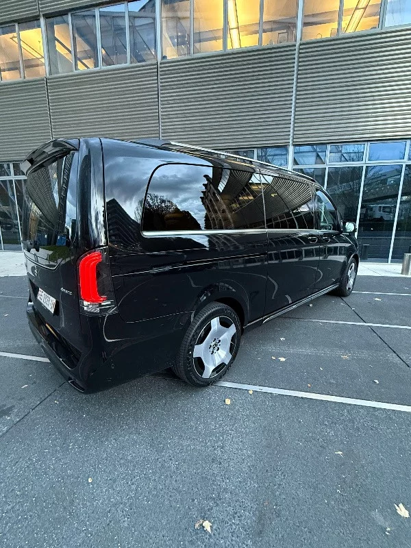 Mercedes-Benz V Class XL 4 matic Exclusive 2025 - Photo 4