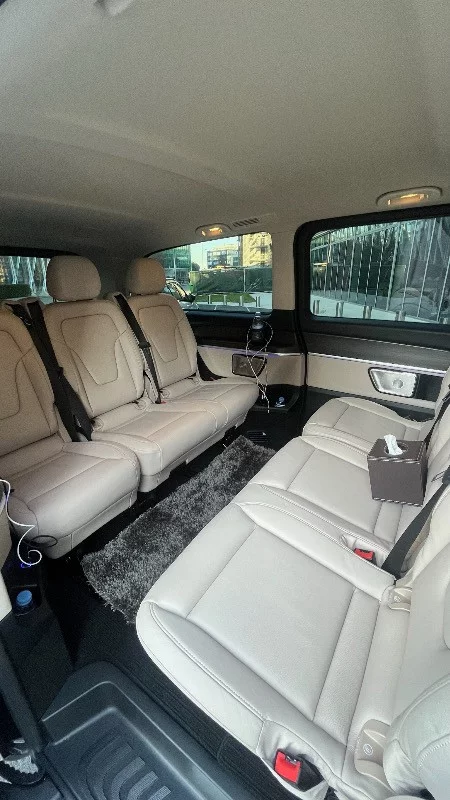 Mercedes-Benz V Class XL 4 matic 2025 - Photo 2