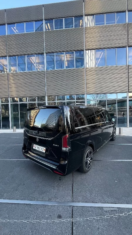 Mercedes-Benz V Class XL 4 matic 2025 - Photo 3