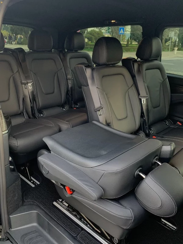 Mercedes-Benz V-class 2019 - Photo 4