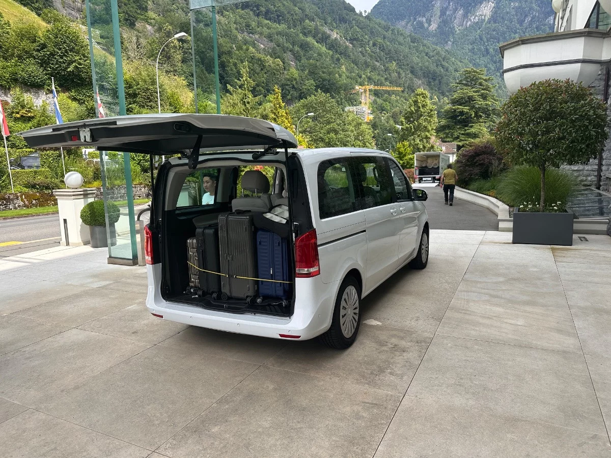 Mercedes-Benz V-class 2017 - Photo 3