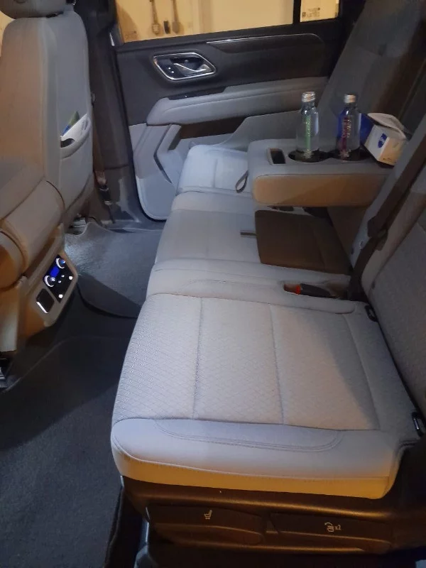 Chevrolet  Suburban 2024 - Photo 3