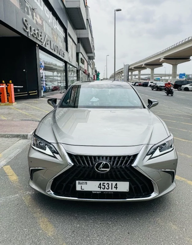 Lexus ES300h 2024