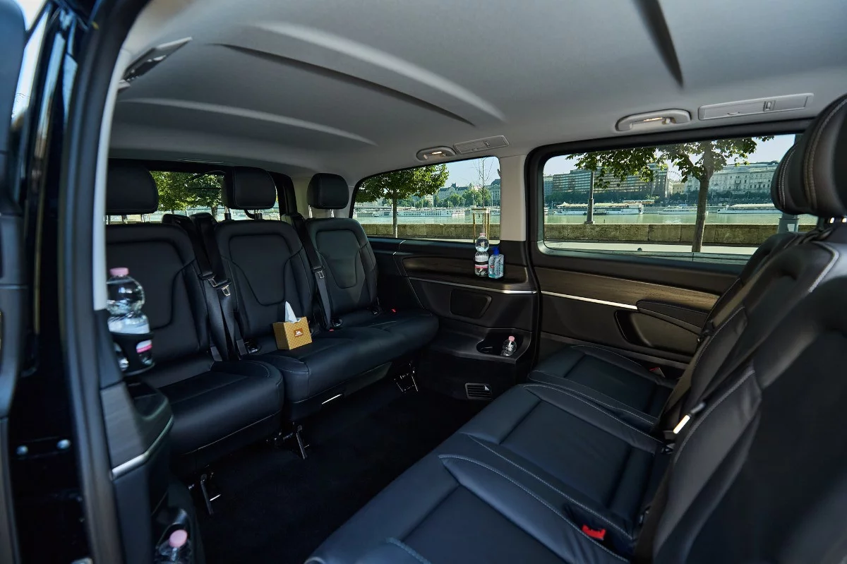 Mercedes-Benz V-Class extra long 2025 - Photo 3