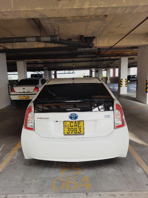 Toyota Prius 2017 - Photo 2