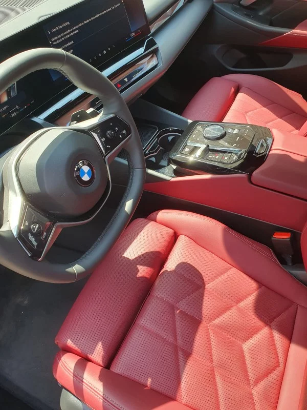 BMW 5 Series - 520 2024 - Photo 2