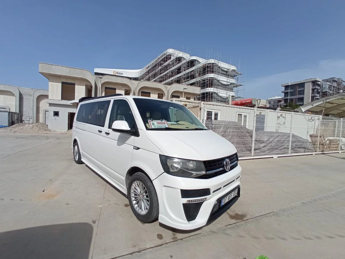 Volkswagen Transporter 2017 - Photo 2
