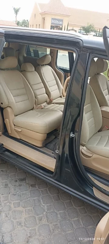 Kia CARNIVAL 2017 - Photo 3