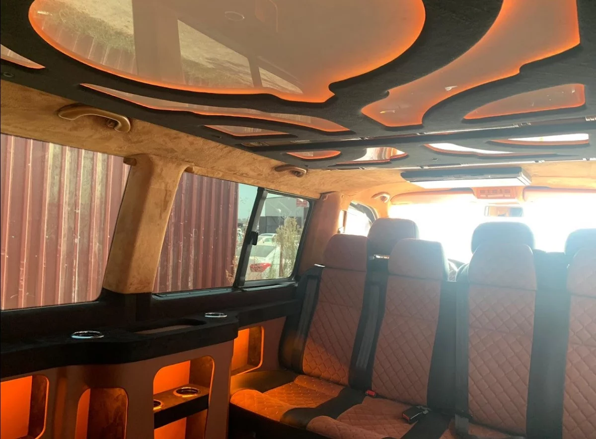 Volkswagen caravella 2012 - Photo 2