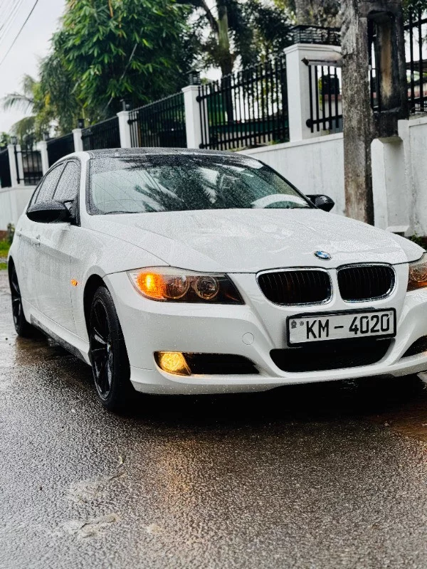 BMW 320i 2014 - Photo 4