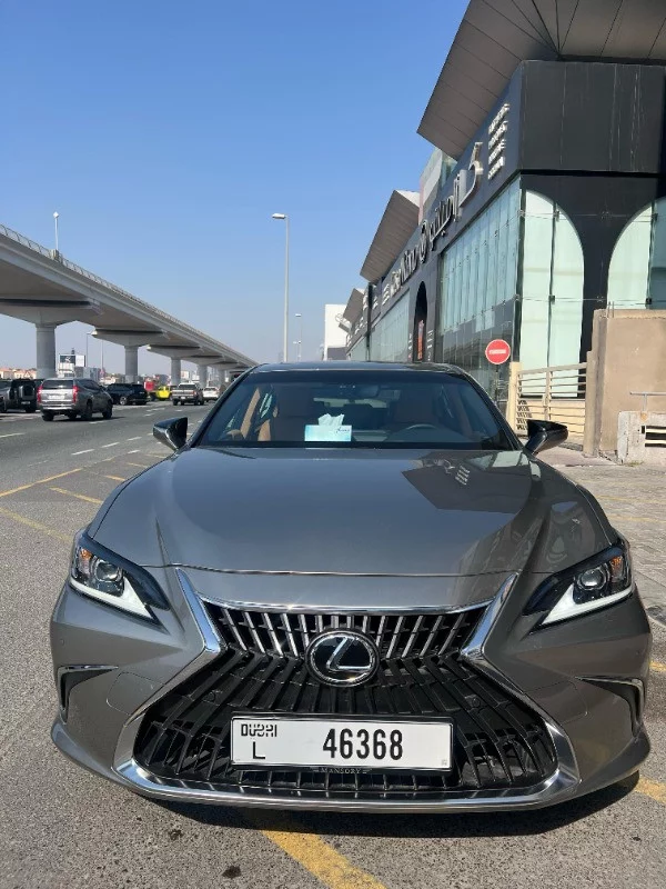 Lexus ES300h 2024