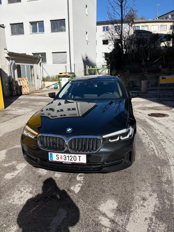 BMW 5 Series 2021 - Photo 2