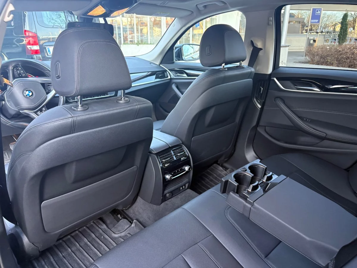 BMW 5 Series 2021 - Photo 4