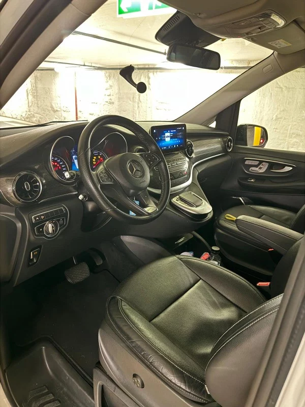 Mercedes-Benz EQV 300 2020 - Photo 4