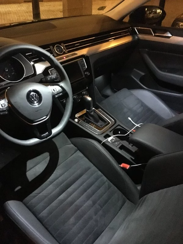 Volkswagen PASSAT 2020 - Photo 3