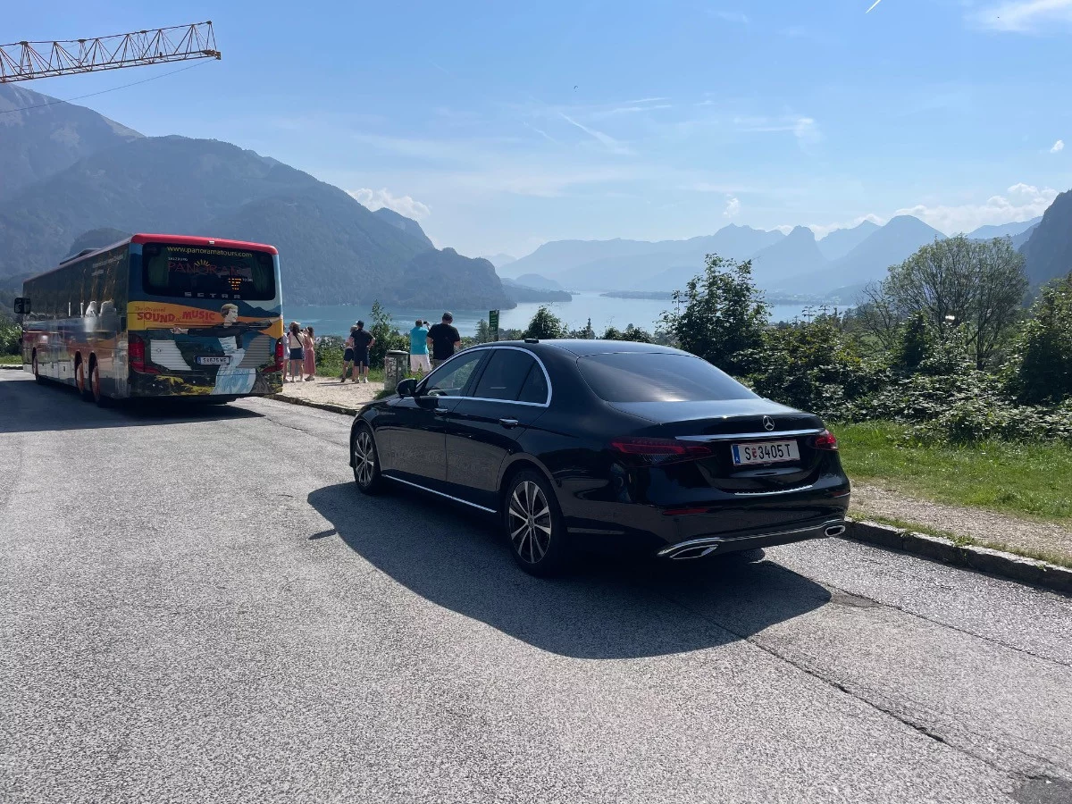 Mercedes-Benz E-class 2020 - Photo 2