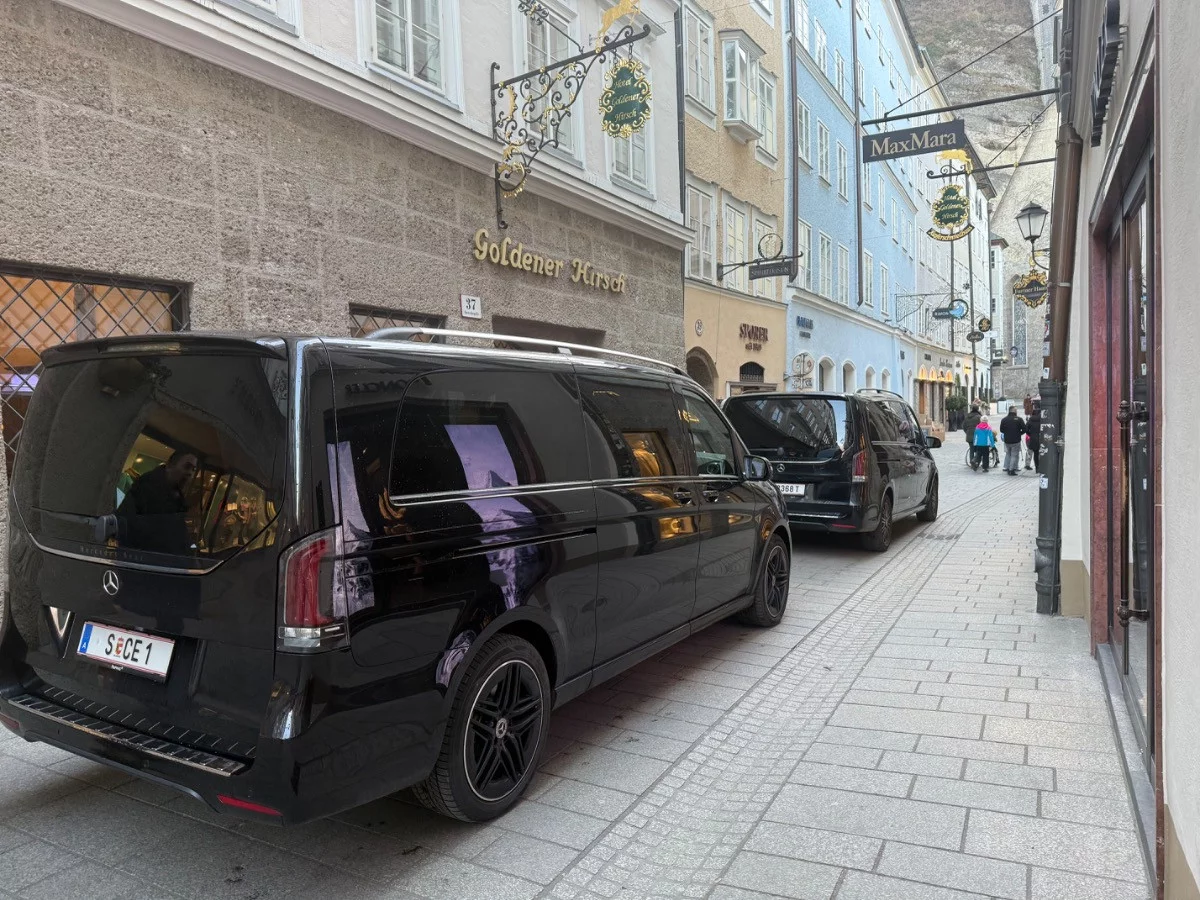 Mercedes-Benz V-class 2020 - Photo 2