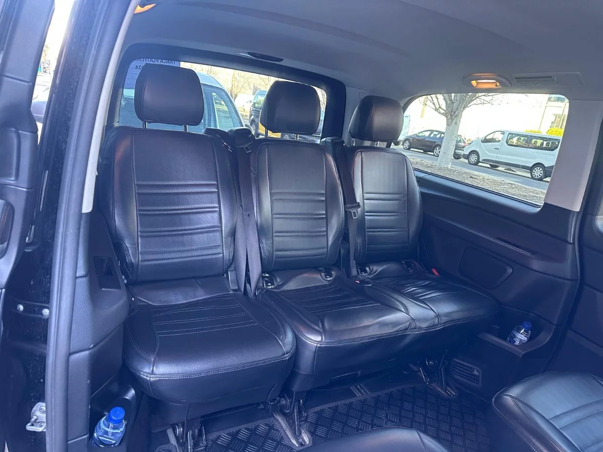 Mercedes-Benz V Class 2019 - Photo 3