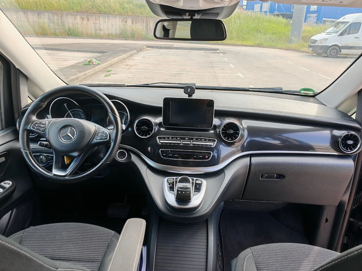 Mercedes-Benz V Class 2020 - Photo 4