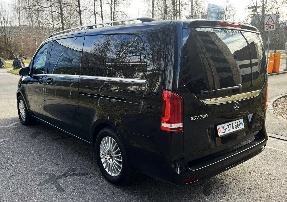 Mercedes-Benz EQV 2024 - Photo 2
