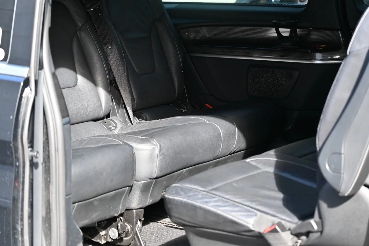 Mercedes-Benz Vito Tourer 2023 - Photo 2