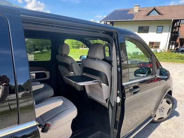 Mercedes-Benz Class-V 2025 - Photo 2