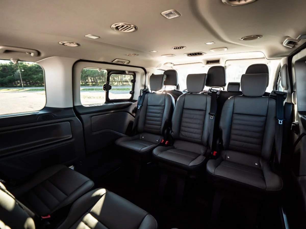 Ford Tourneo Custom 2021 - Photo 4