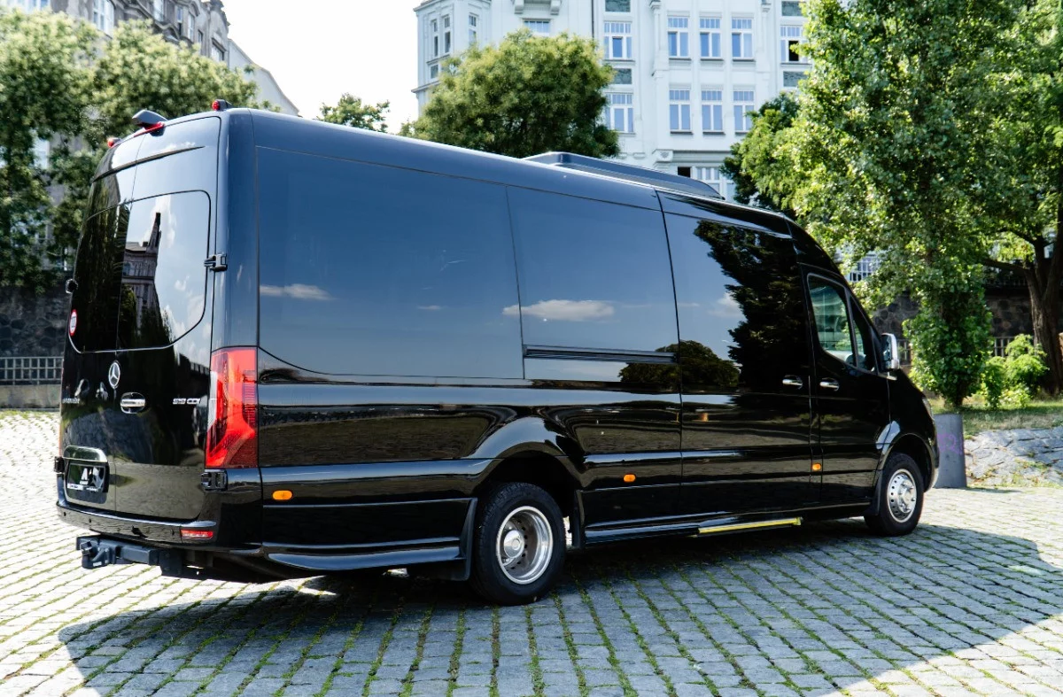 Mercedes-Benz Sprinter 2024