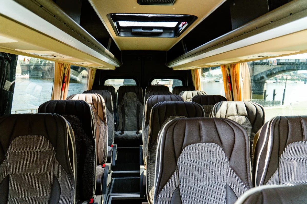 Mercedes-Benz Sprinter 2024 - Photo 2