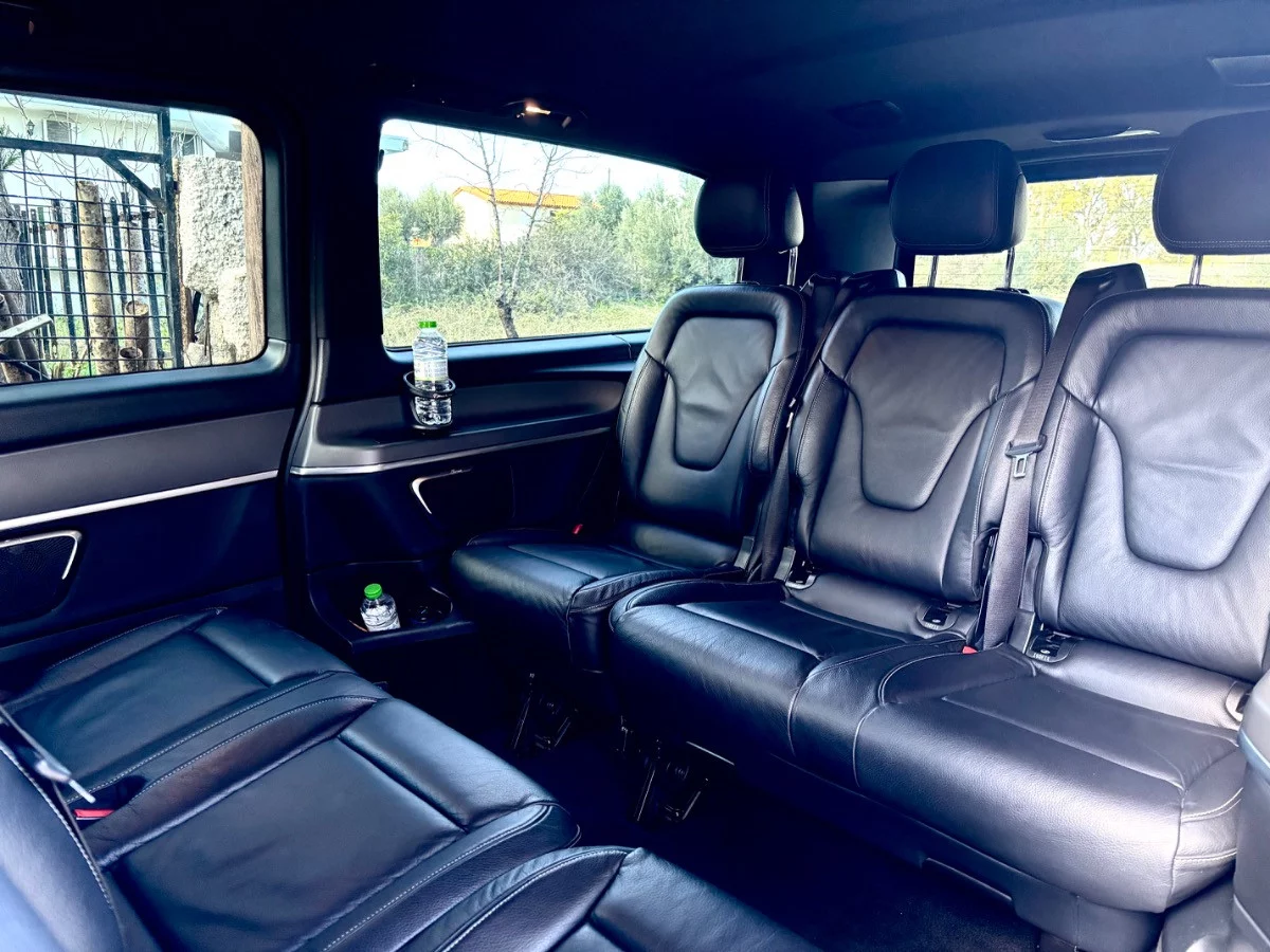 Mercedes-Benz V 250 2023 - Photo 2