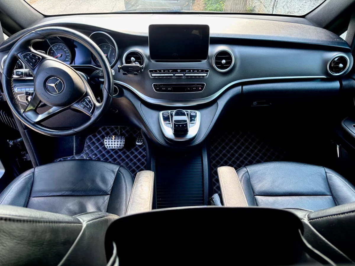 Mercedes-Benz V 250 2023 - Photo 4