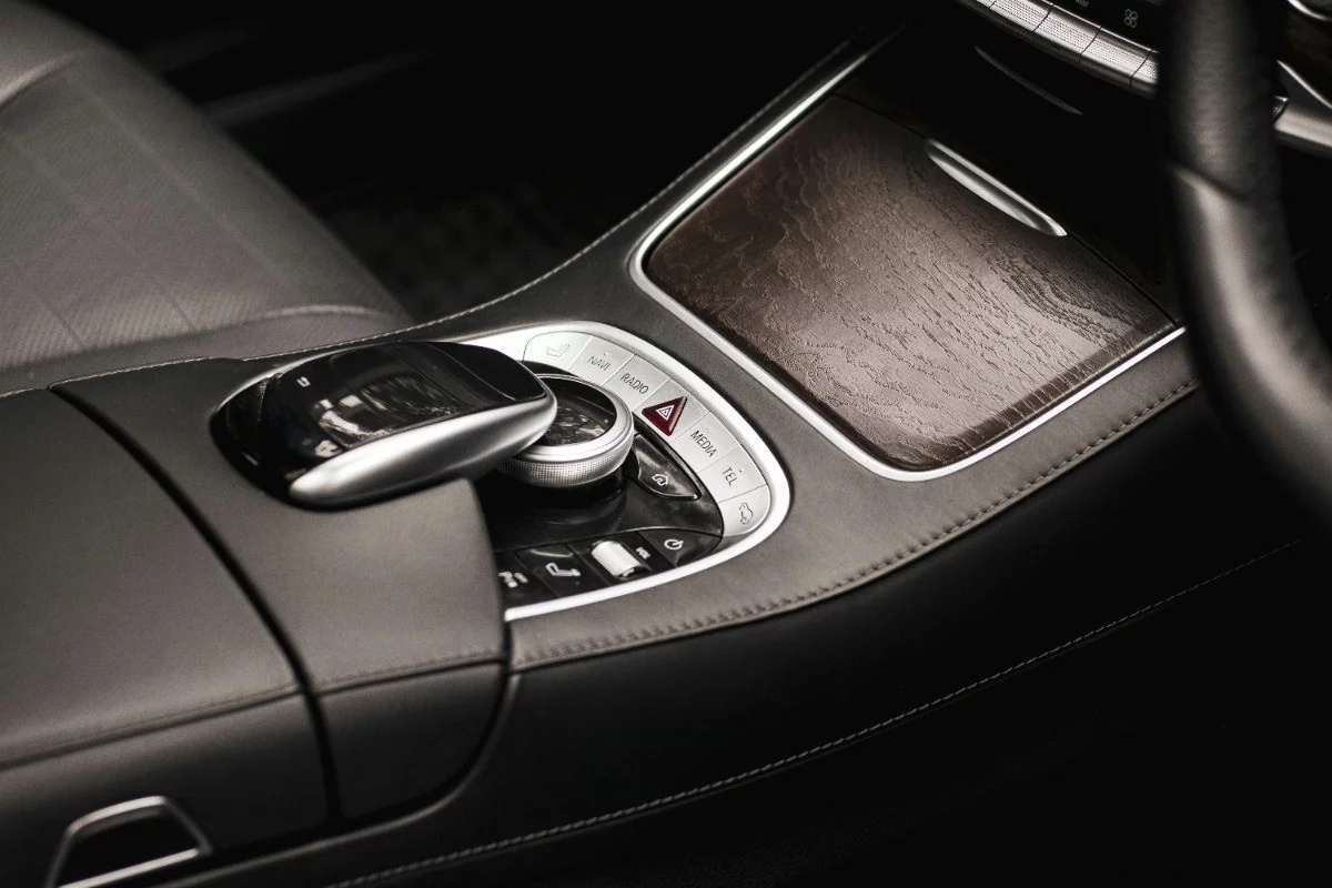 Mercedes-Benz classe E 2023 - Photo 3