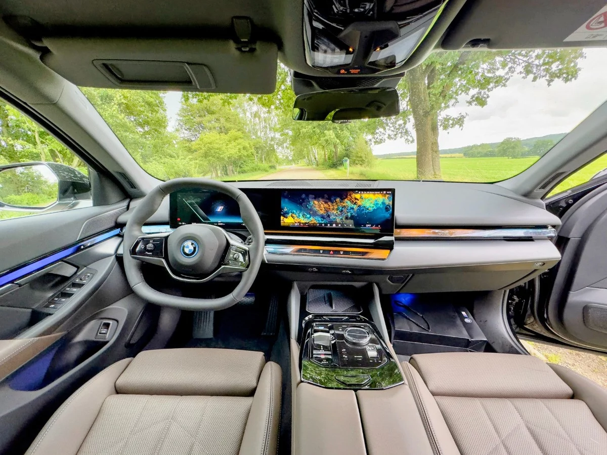 BMW i5 2024 - Photo 3