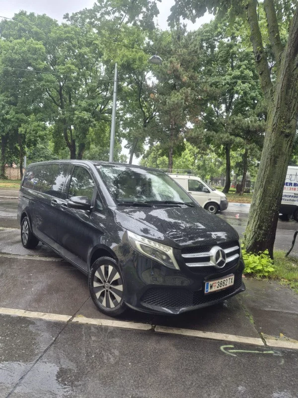 Mercedes-Benz Class-V 2022