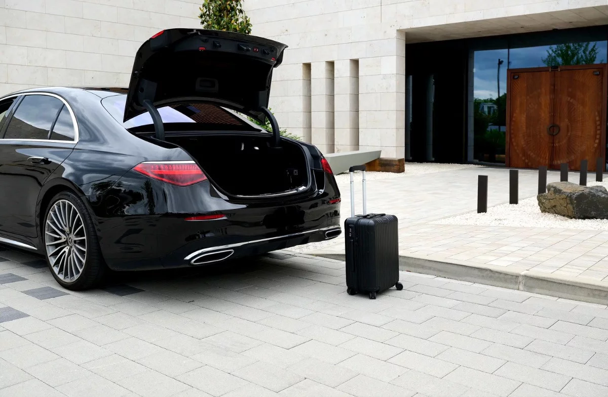 Mercedes-Benz S Class - W223 - AMG Premium Executive Extra Long 2024