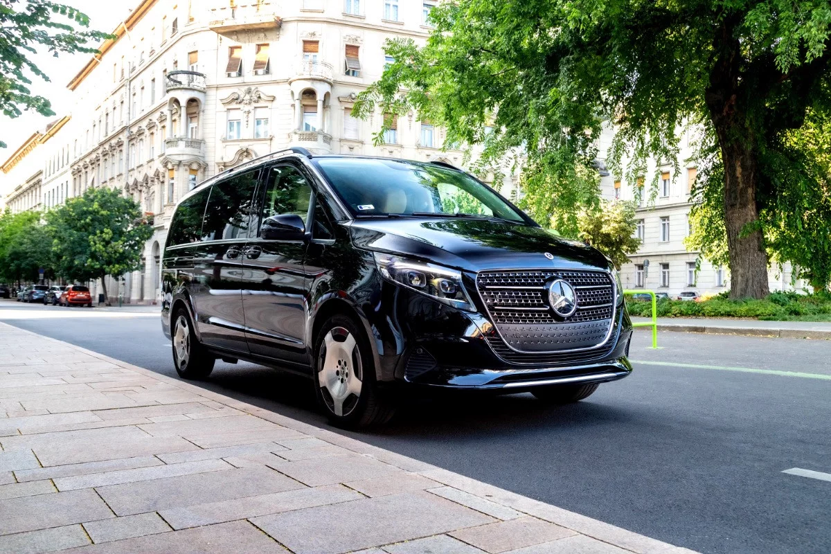 Mercedes-Benz V-class 2025