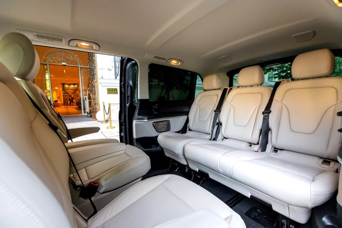 Mercedes-Benz V-class 2025 - Photo 3