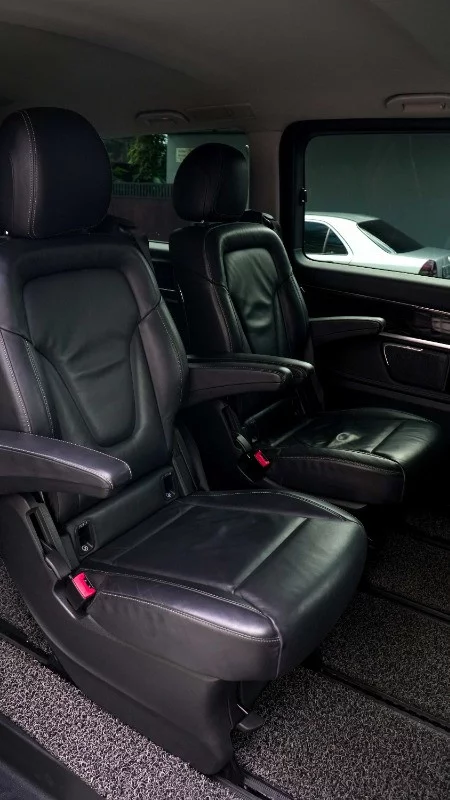 Mercedes-Benz V Class 2024 - Photo 3