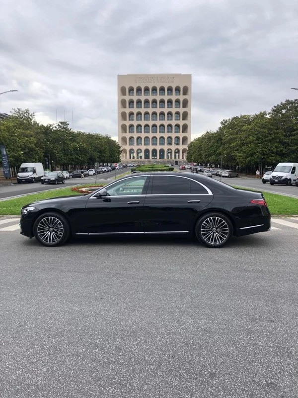 Mercedes-Benz S-Class 2024
