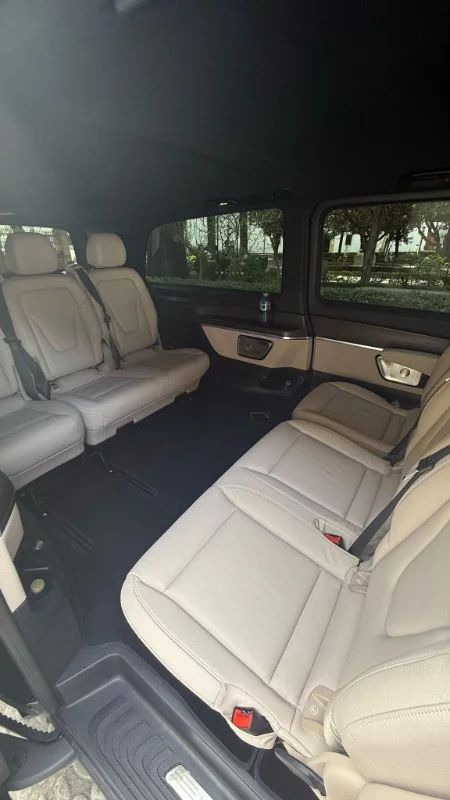 Mercedes-Benz V Class 2024 - Photo 2